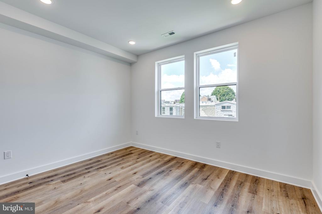 2226 N REESE STREET Unit: 2
