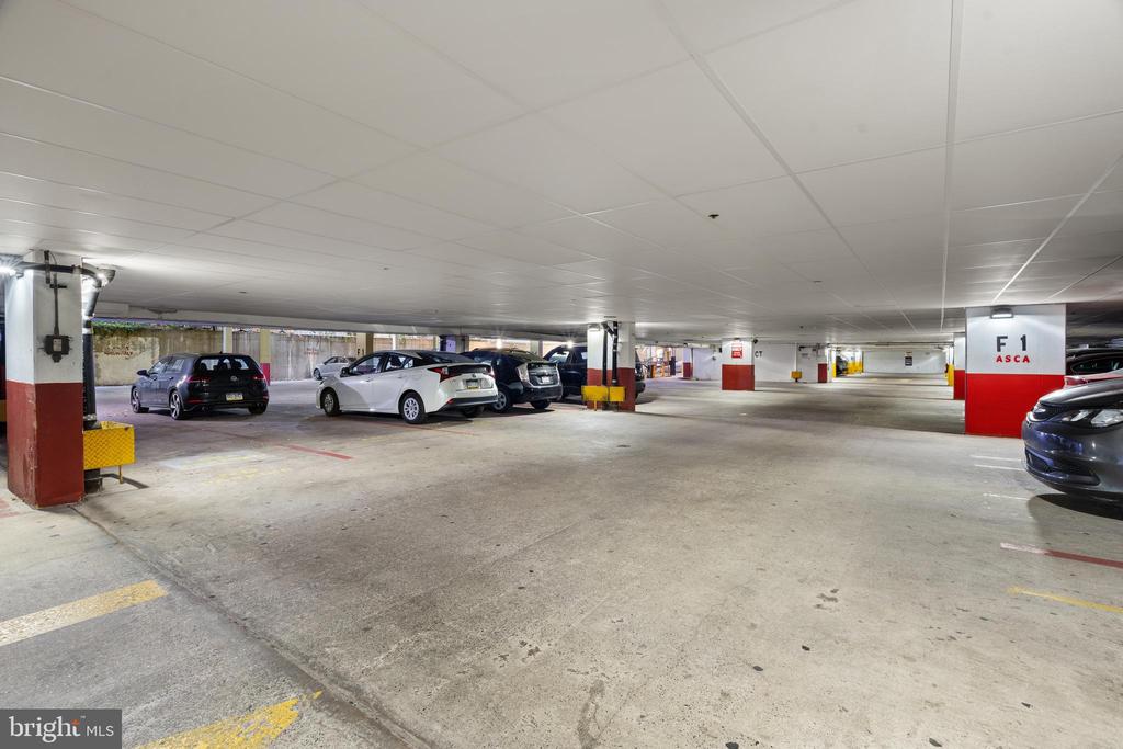 200 LOMBARD STREET Unit: 713