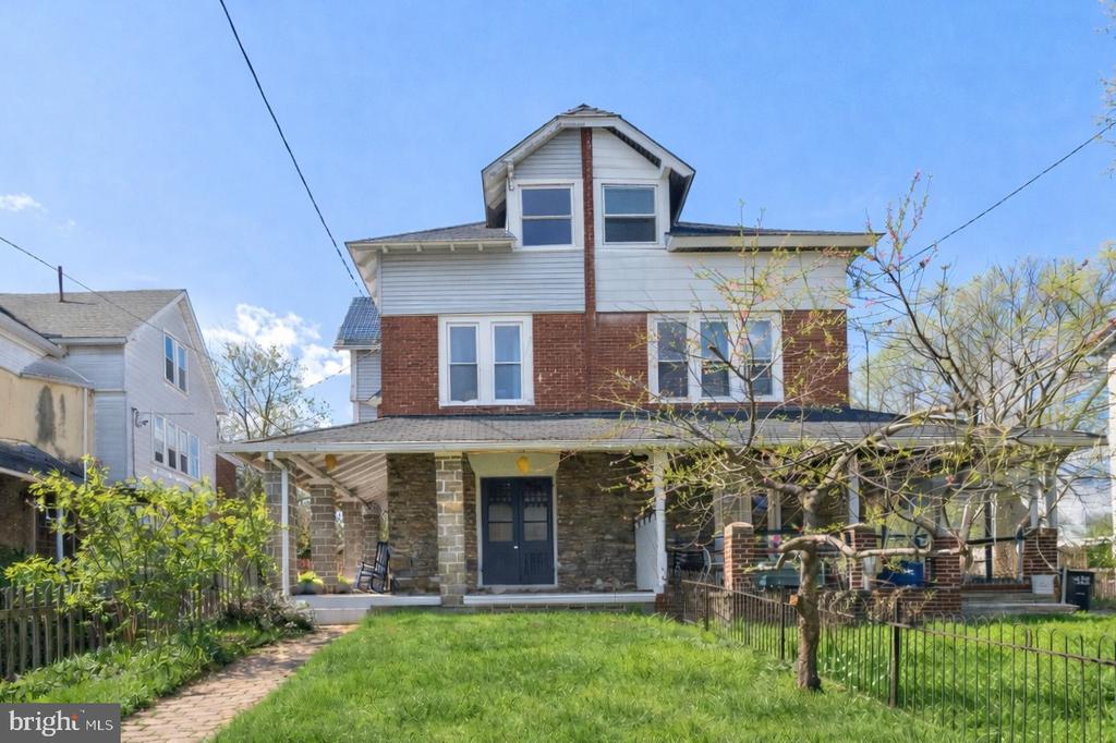 423 E HIGH STREET