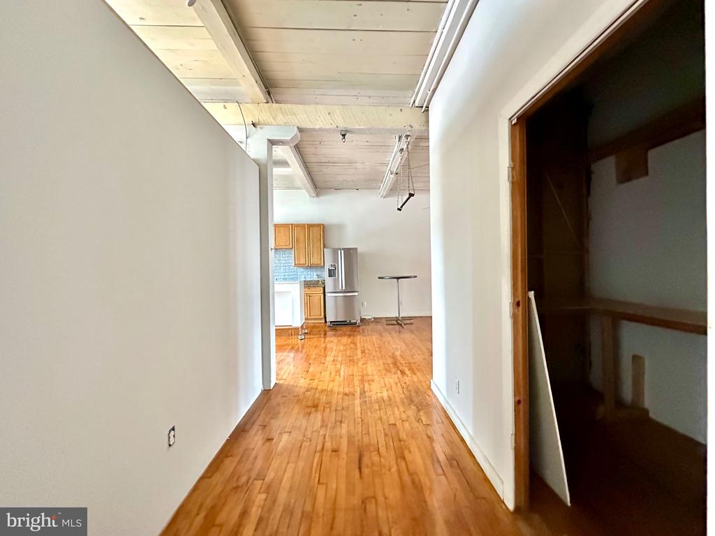 14 W HARVEY STREET Unit: 2C