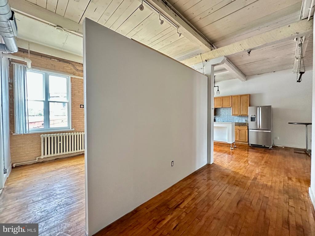 14 W HARVEY STREET Unit: 2C