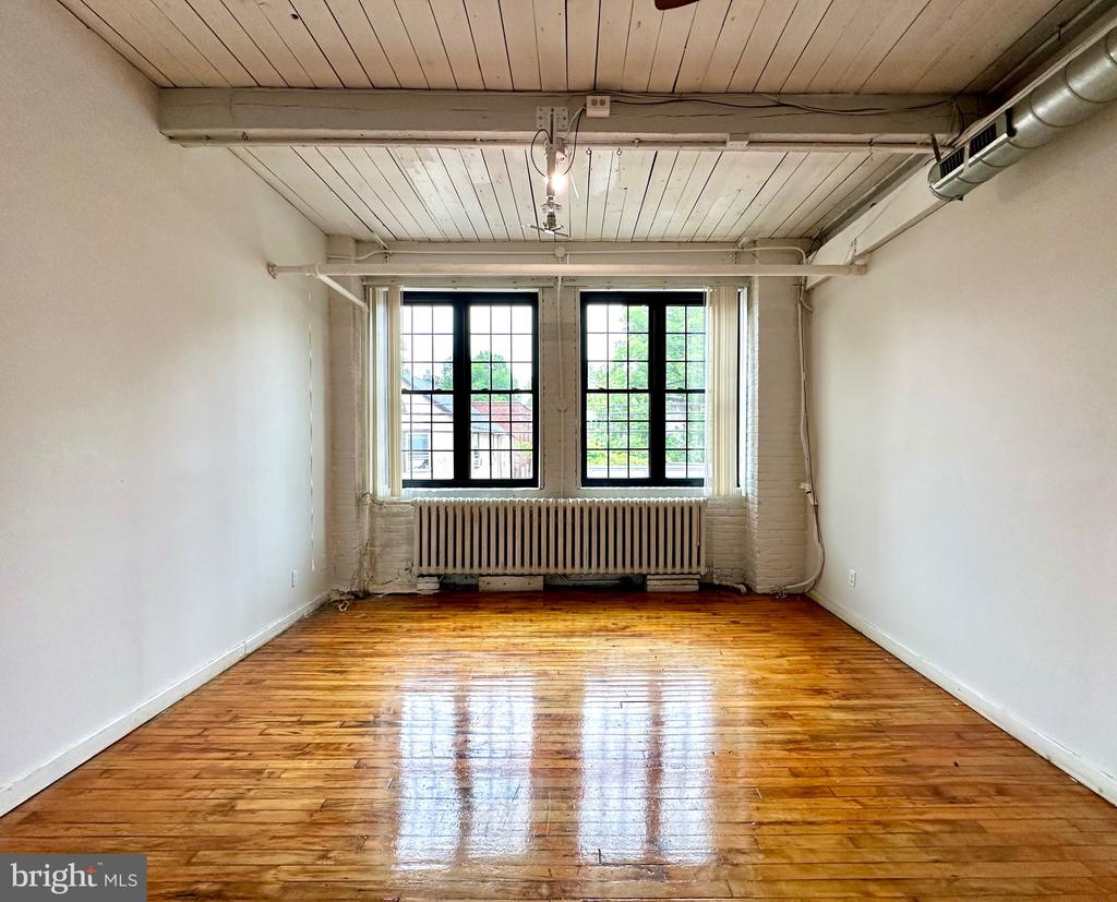 14 W HARVEY STREET Unit: 2C