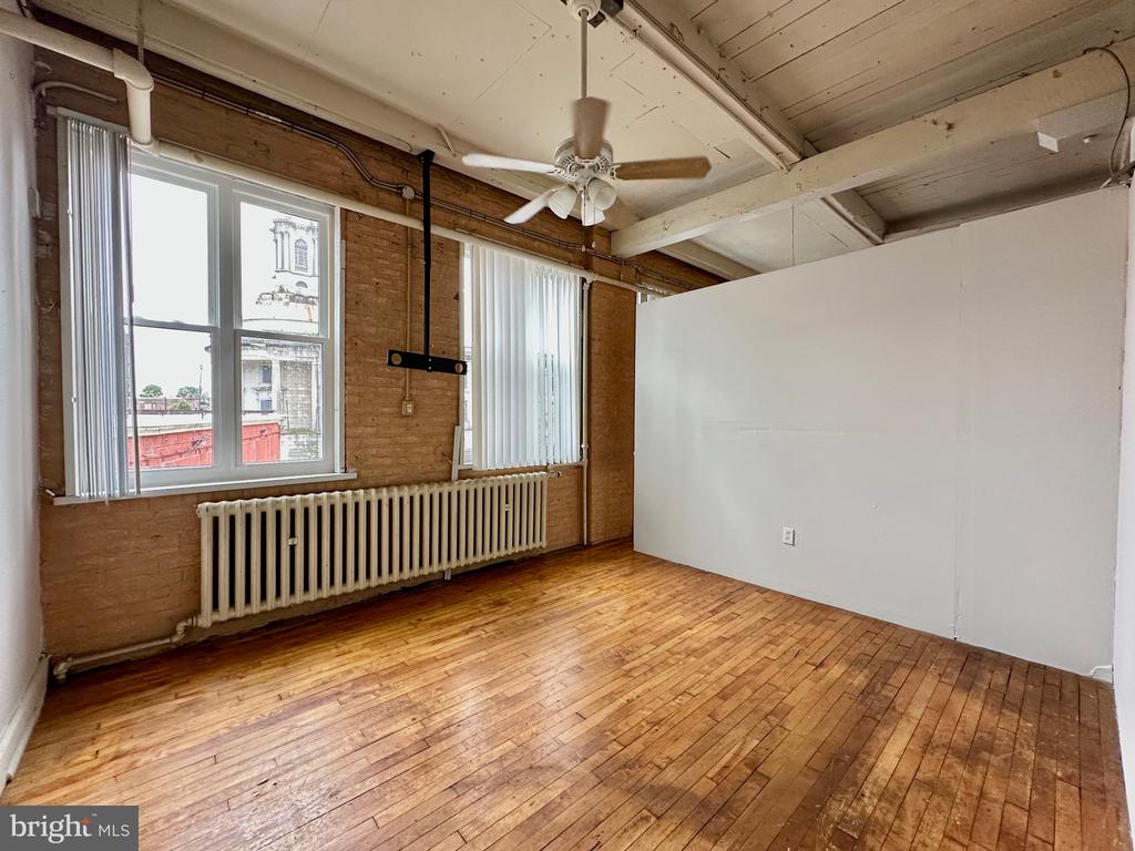 14 W HARVEY STREET Unit: 2C