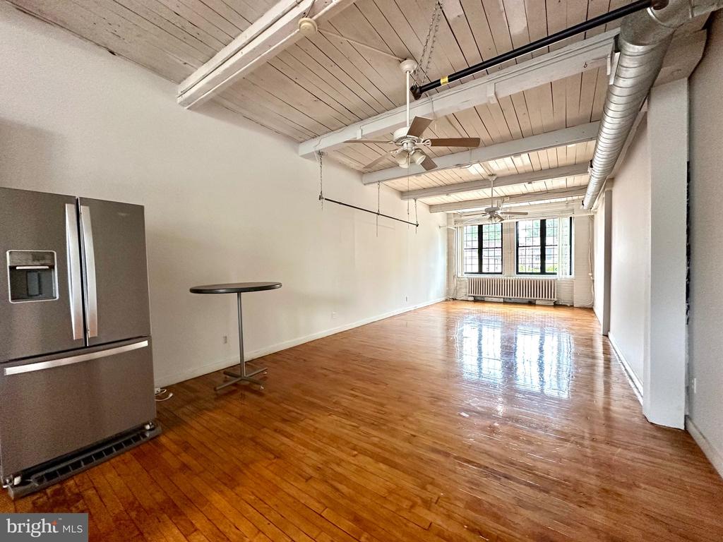 14 W HARVEY STREET Unit: 2C