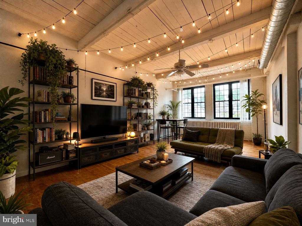 14 W HARVEY STREET Unit: 2C