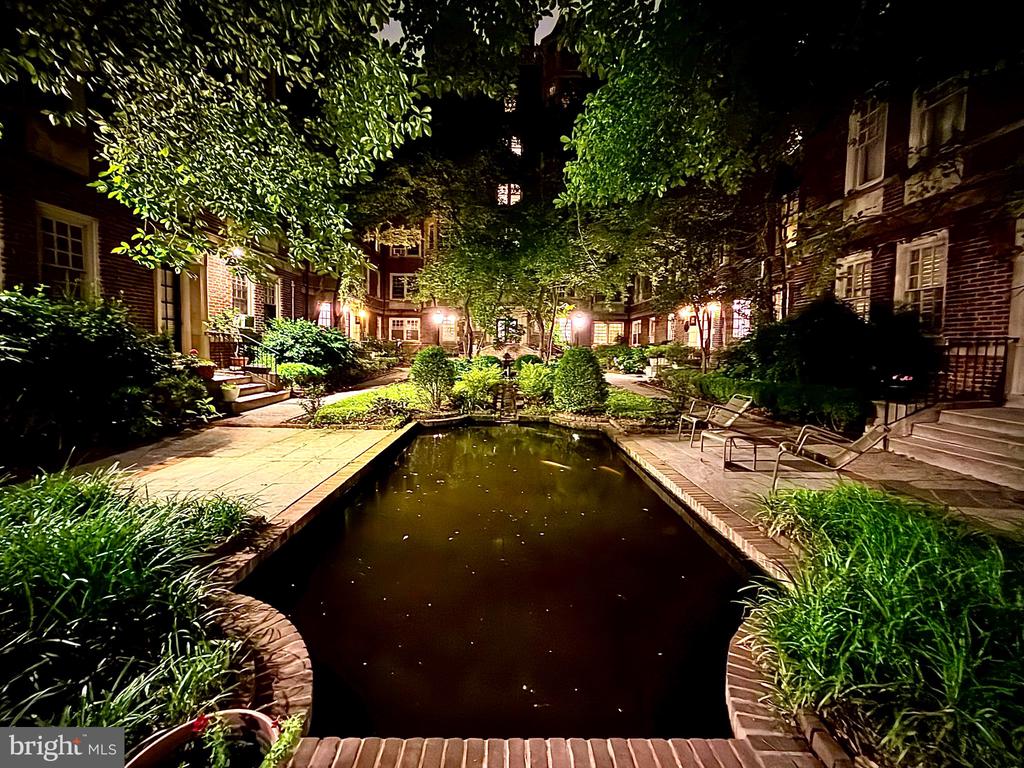 4625 PINE STREET Unit: F102