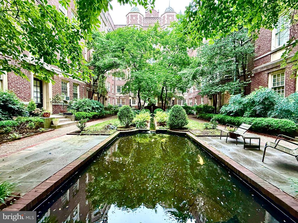 4625 PINE STREET Unit: F102