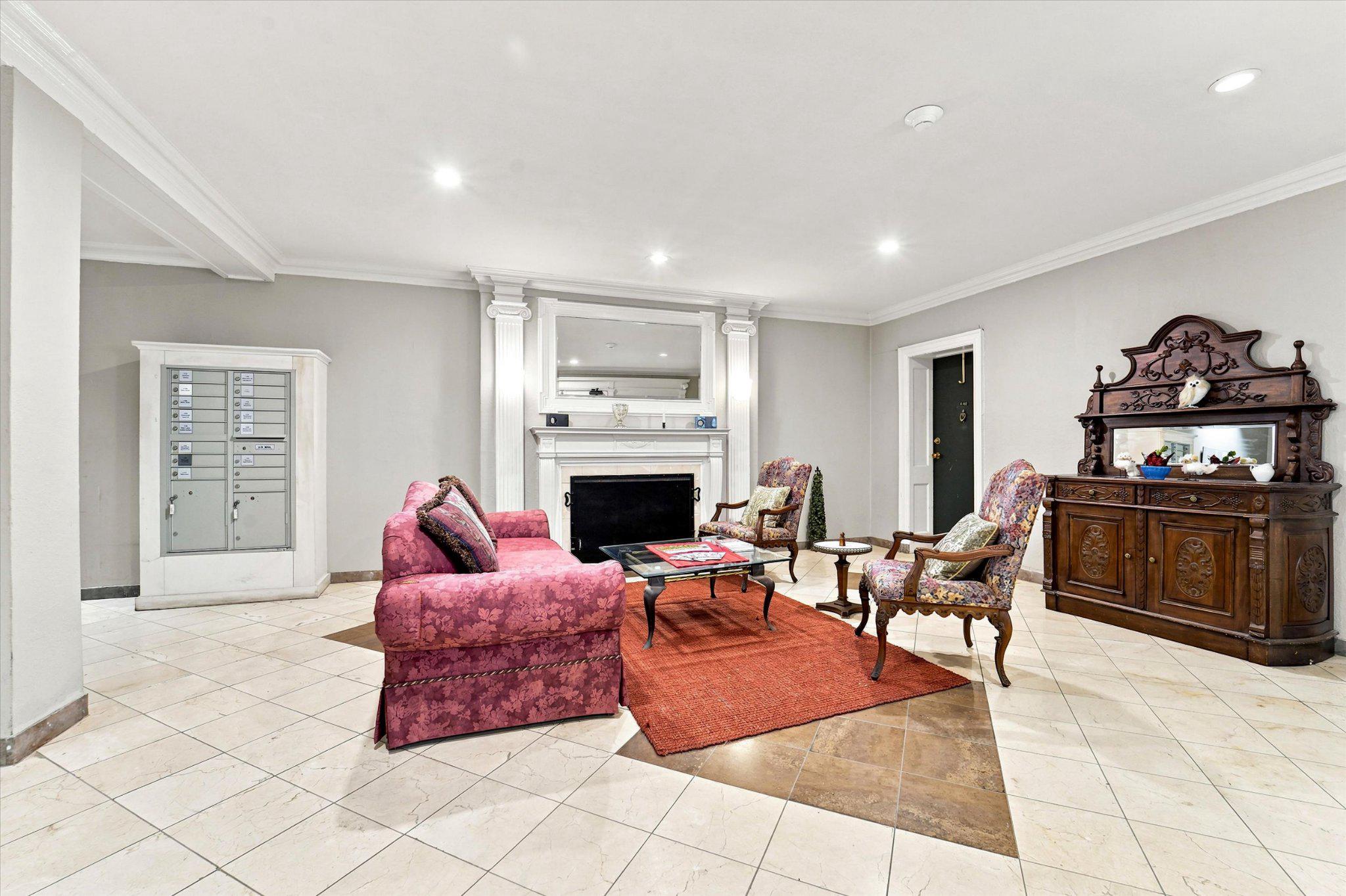 4625 PINE STREET Unit: F102