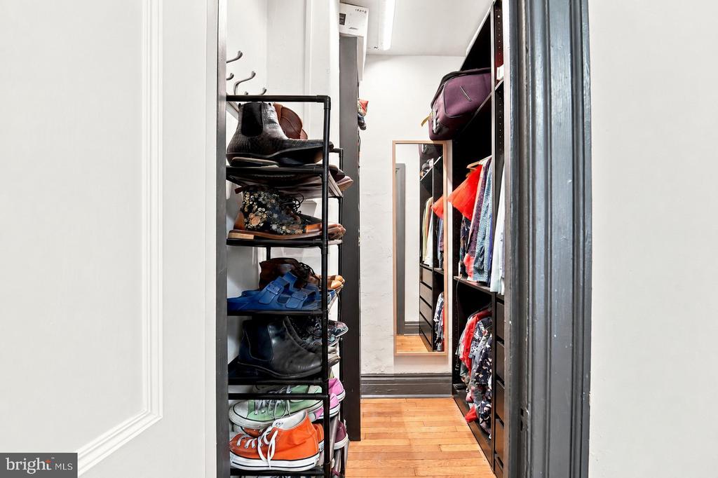 4625 PINE STREET Unit: F102