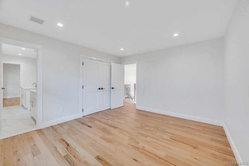 124 North Drive