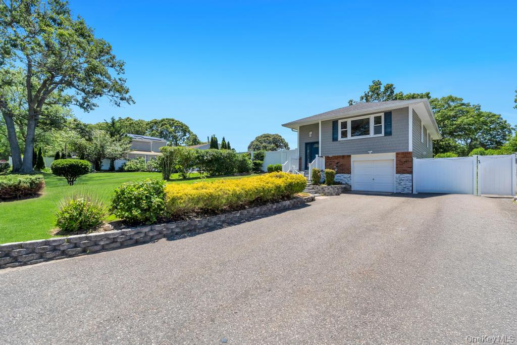 220 Adirondack Drive
