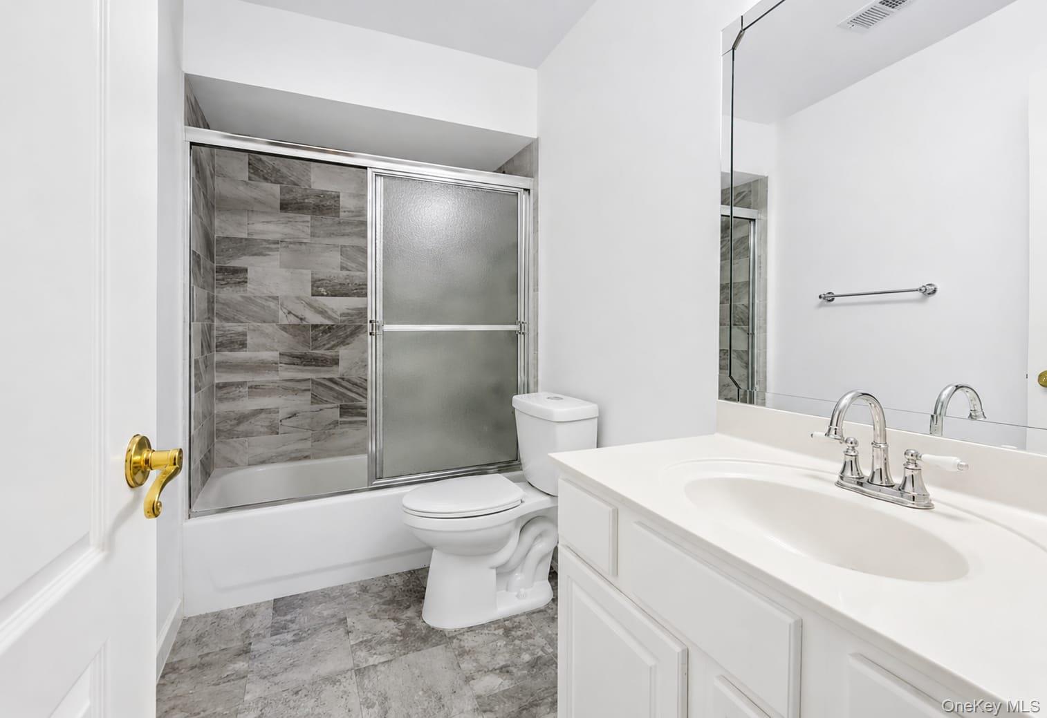 226 Westside Avenue Unit: B
