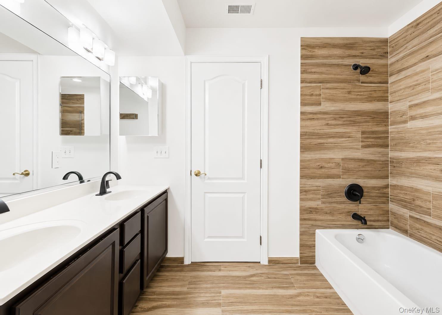 226 Westside Avenue Unit: B