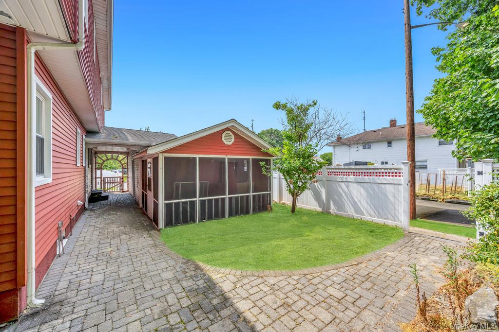 2331 Neptune Avenue
