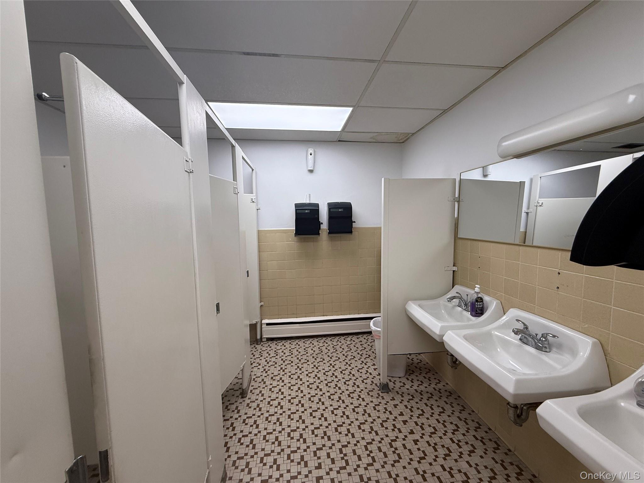 185 Willis Avenue Unit: 1