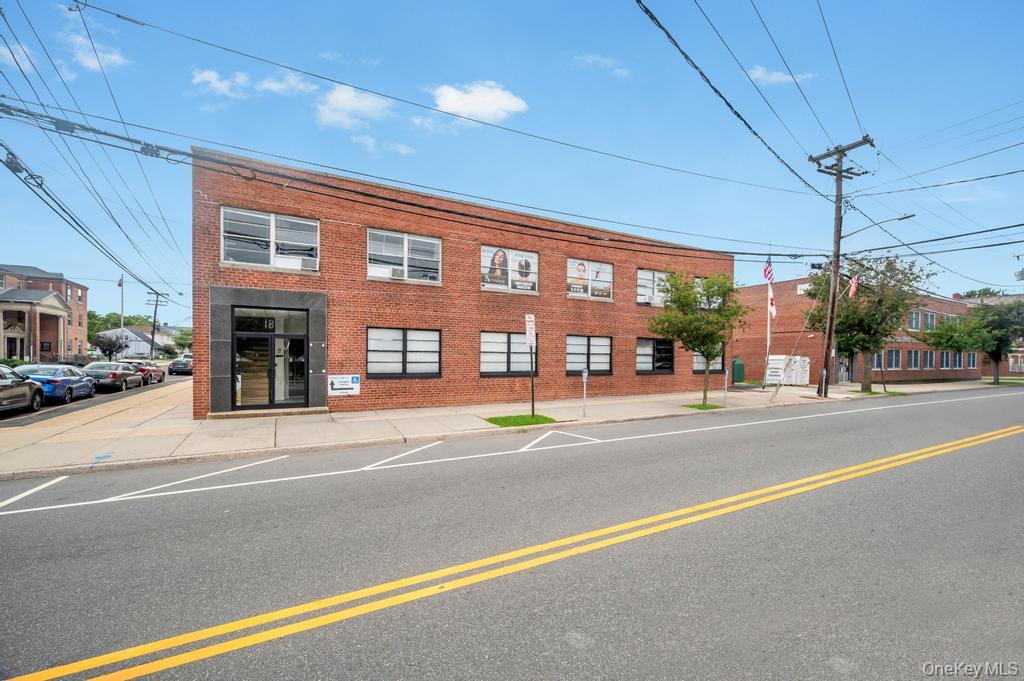 185 Willis Avenue Unit: 1