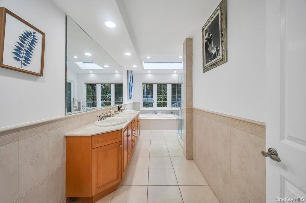 30 Fox Hollow Ridings Road