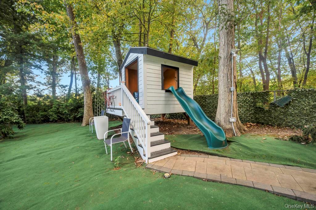 30 Fox Hollow Ridings Road
