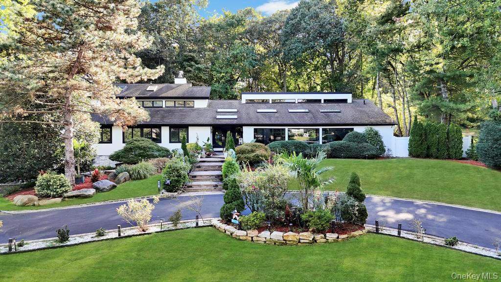 30 Fox Hollow Ridings Road