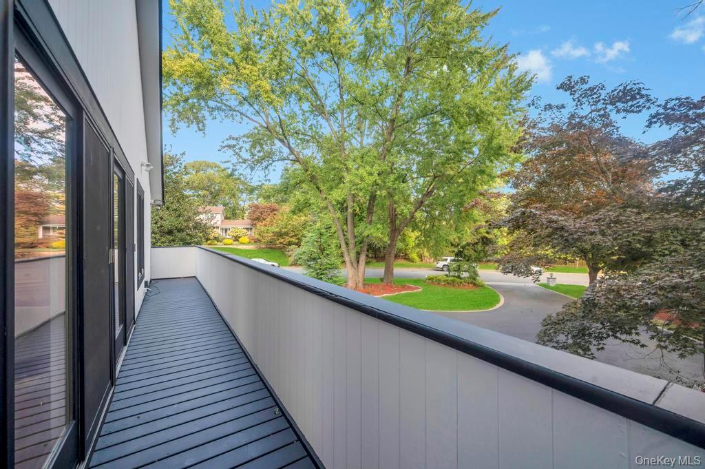 30 Fox Hollow Ridings Road
