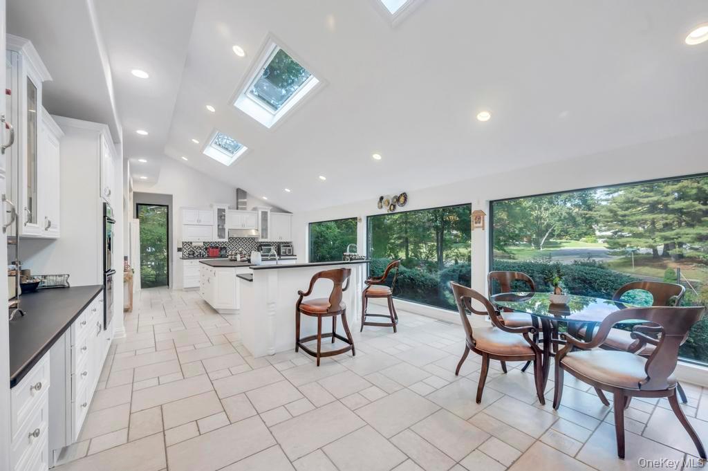 30 Fox Hollow Ridings Road