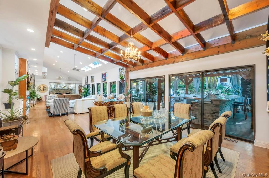 30 Fox Hollow Ridings Road