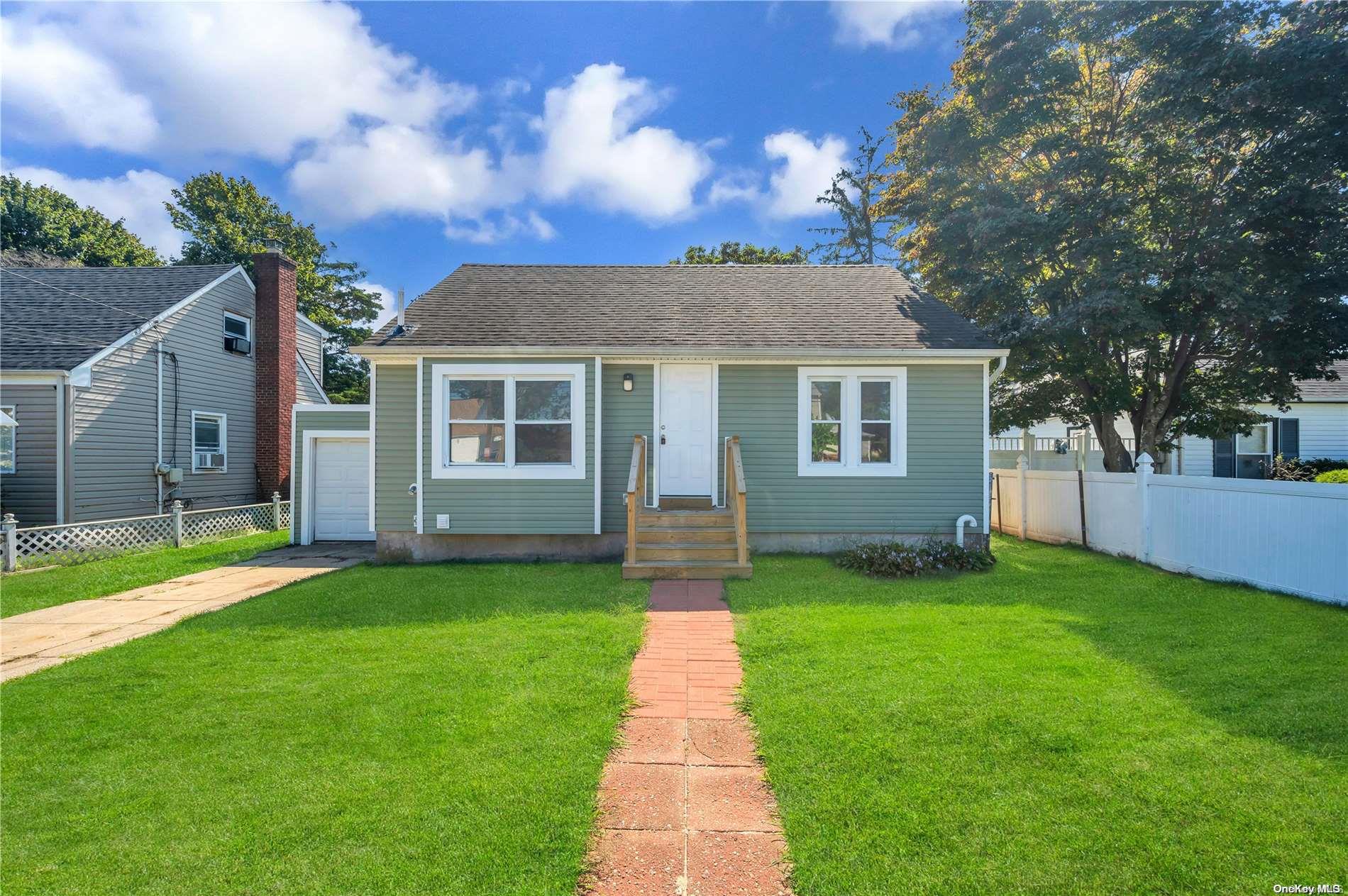 15 Marilyn Avenue