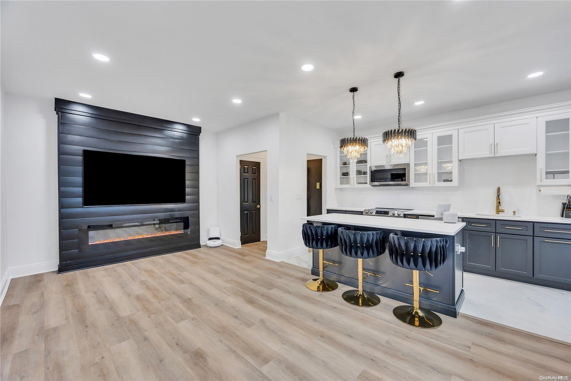 715 Propect Street Unit: B12