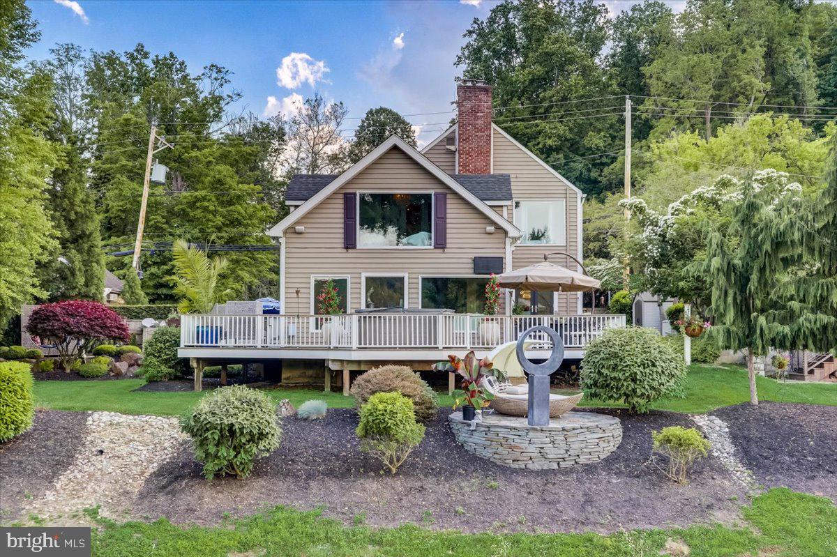3912 River Rd