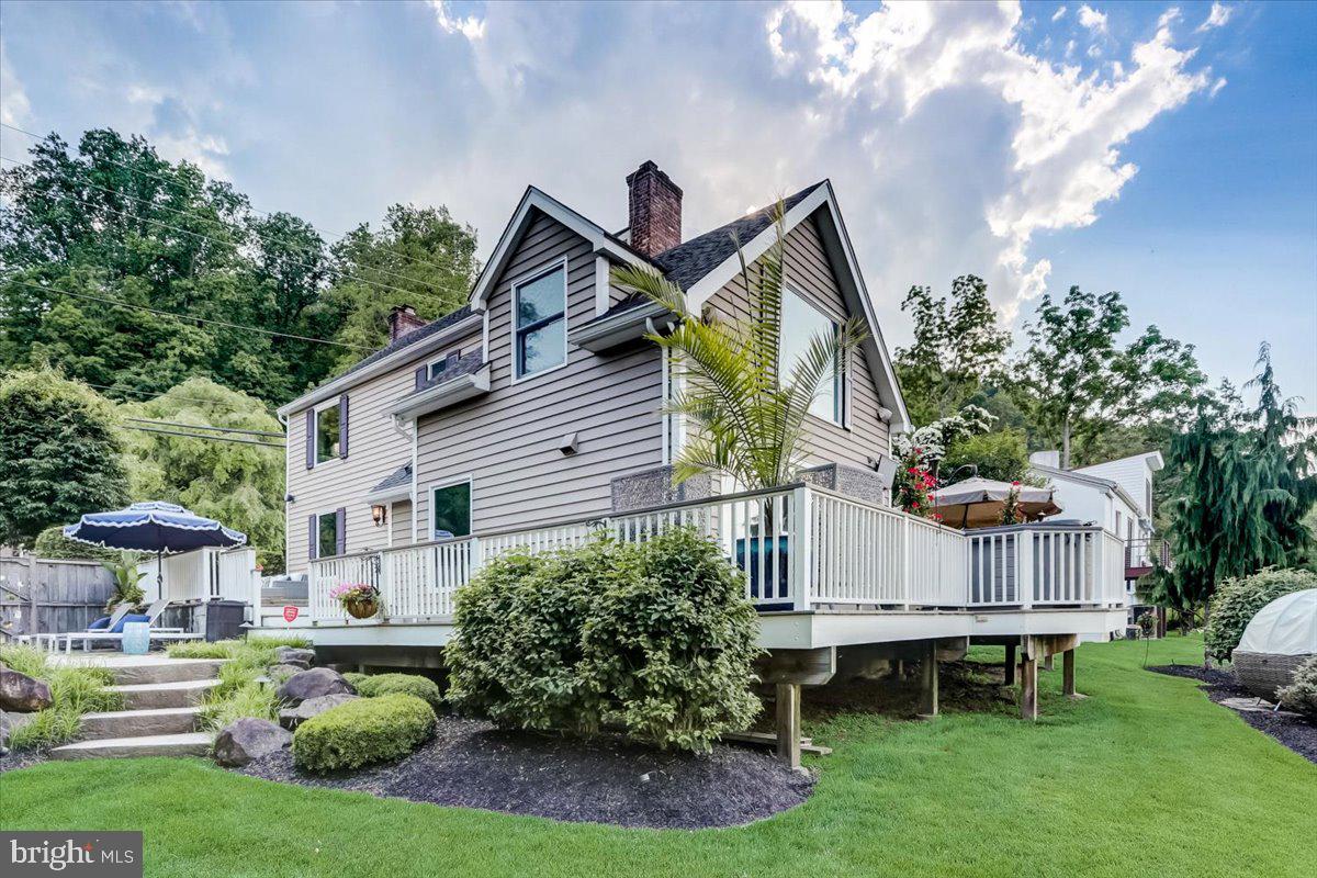 3912 River Rd