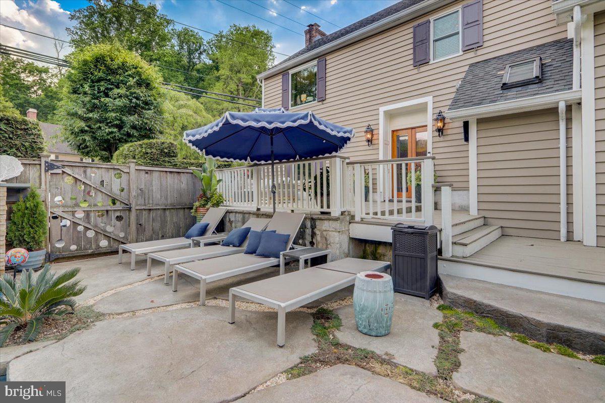 3912 River Rd