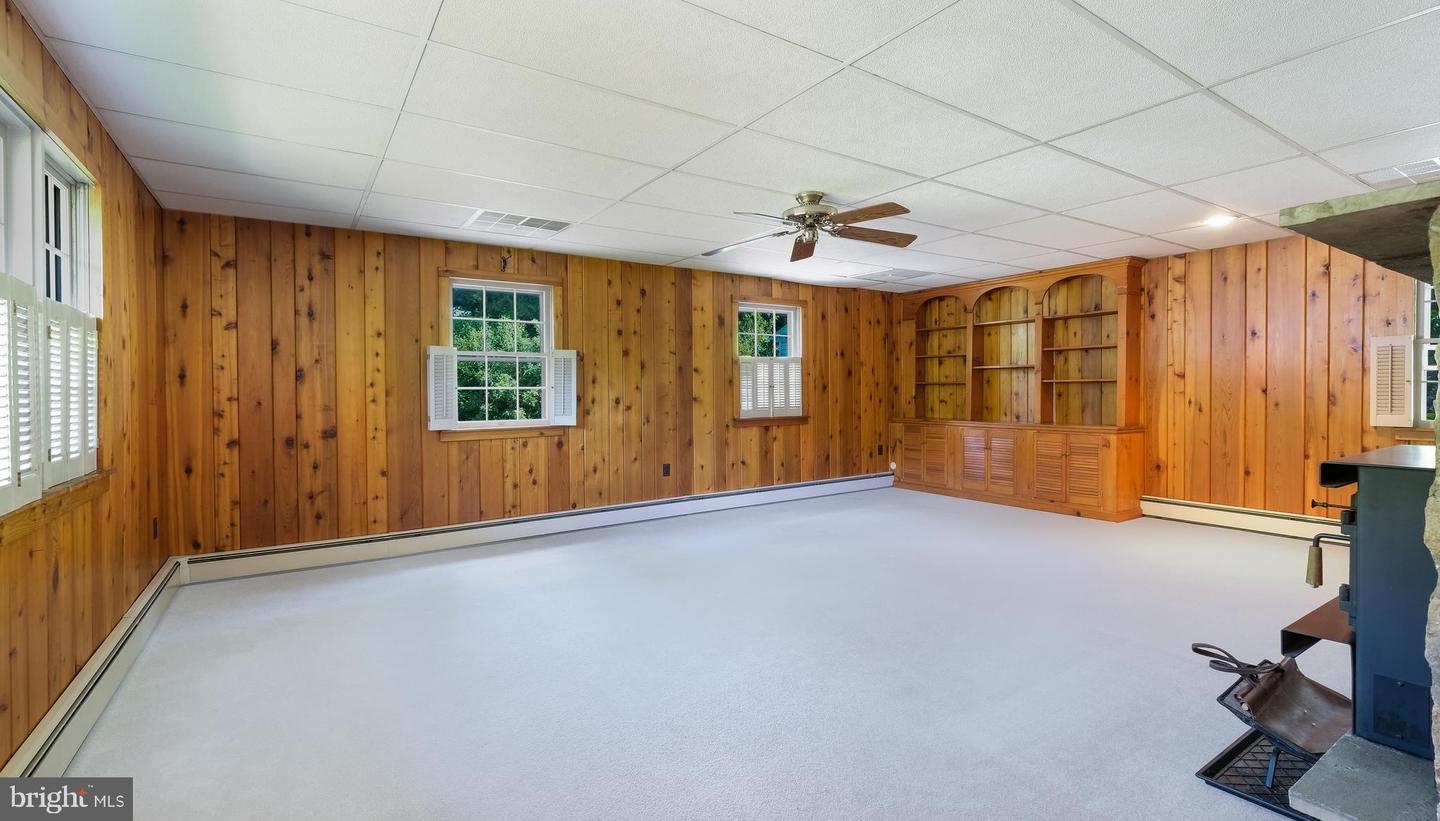 28 Windover Ln