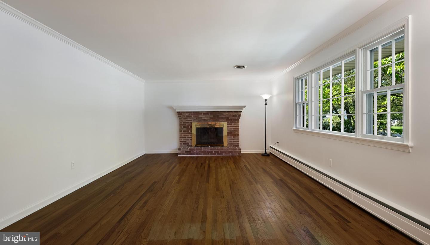 28 Windover Ln