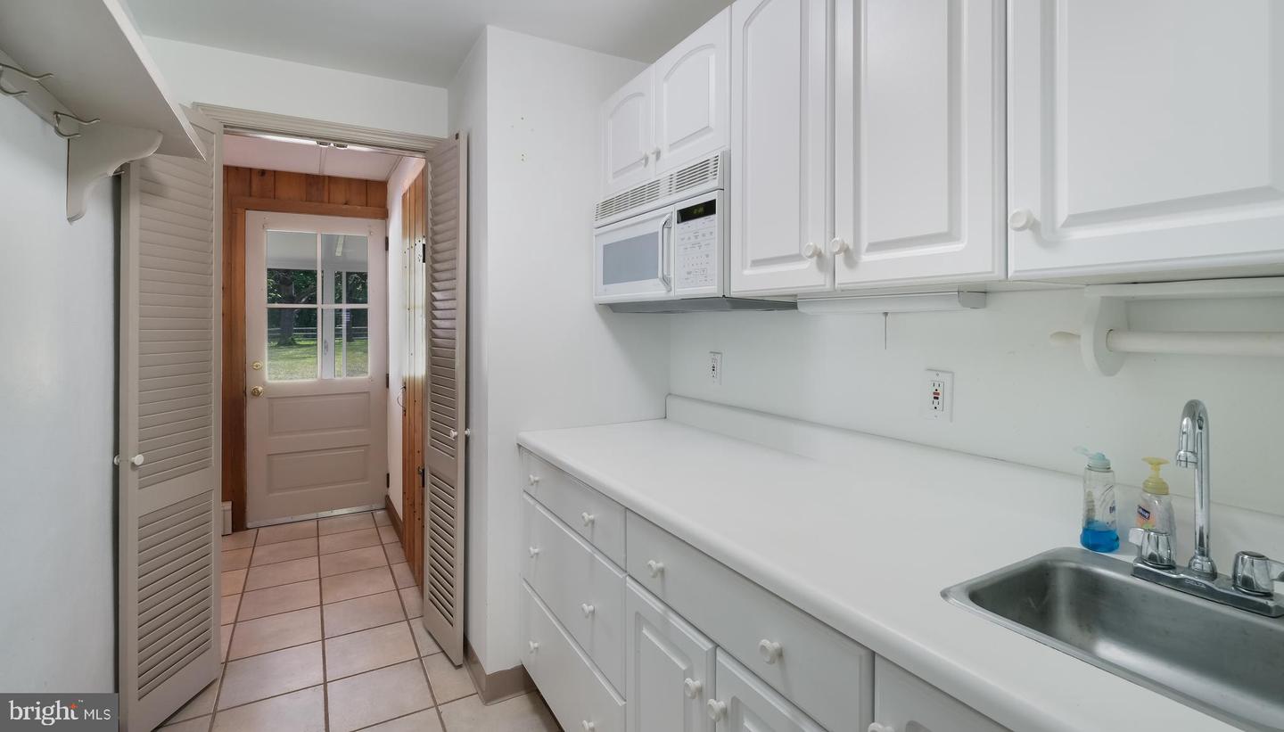 28 Windover Ln