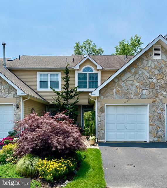 2299 Orchard Hill Cir