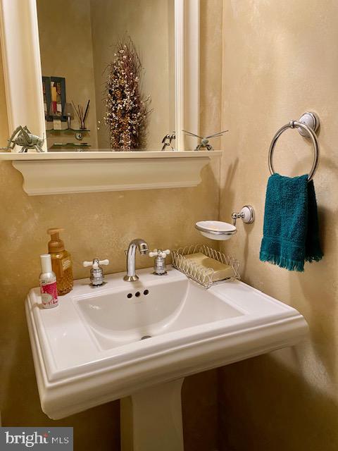 2299 Orchard Hill Cir