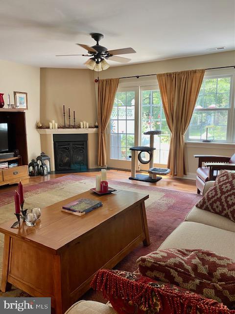 2299 Orchard Hill Cir
