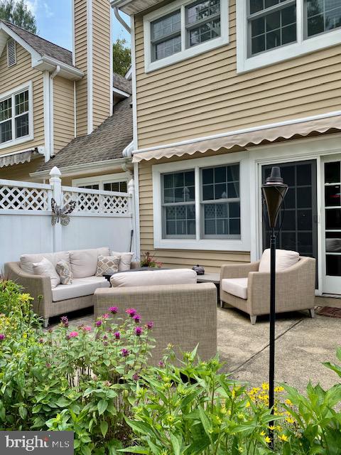 2299 Orchard Hill Cir