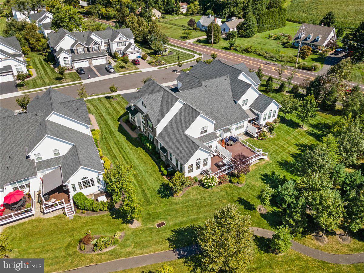 5 Hillyer Ln