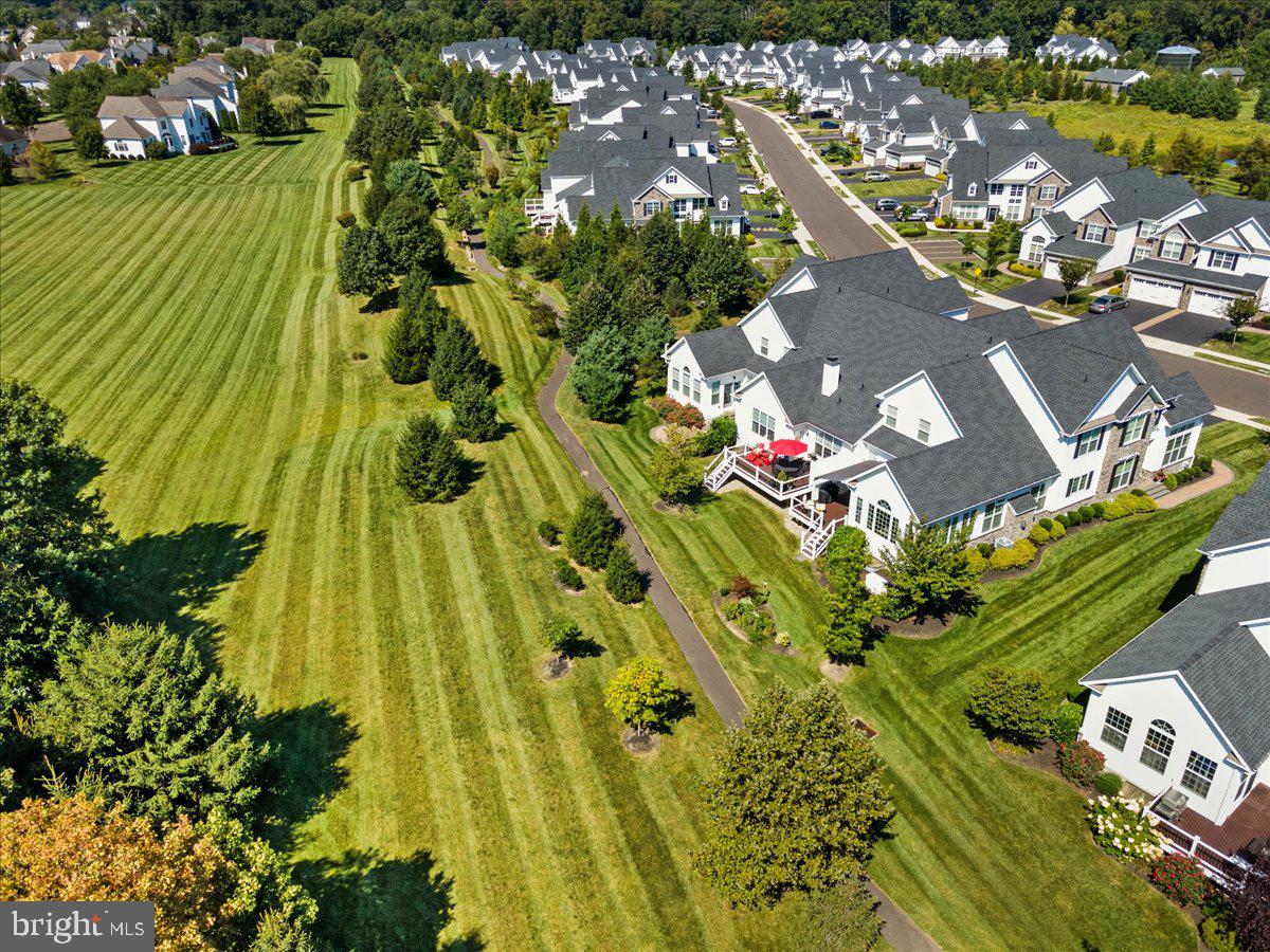 5 Hillyer Ln