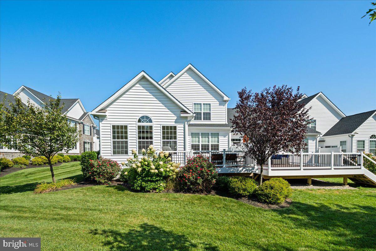 5 Hillyer Ln