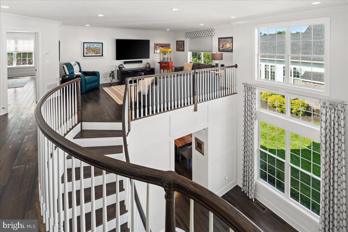 5 Hillyer Ln