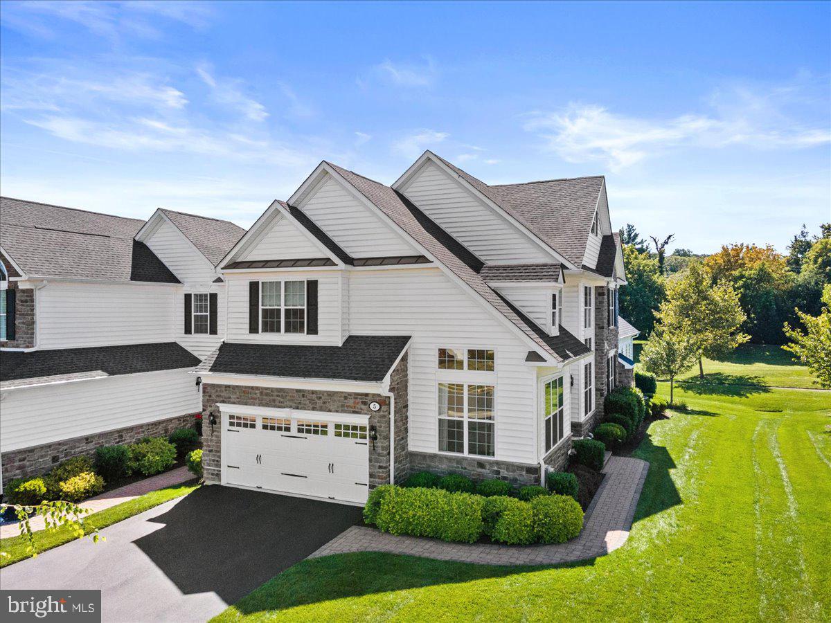5 Hillyer Ln