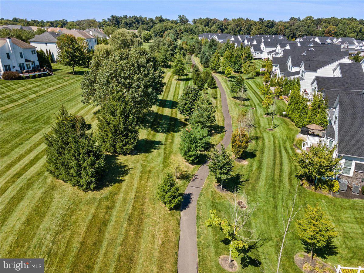 5 Hillyer Ln