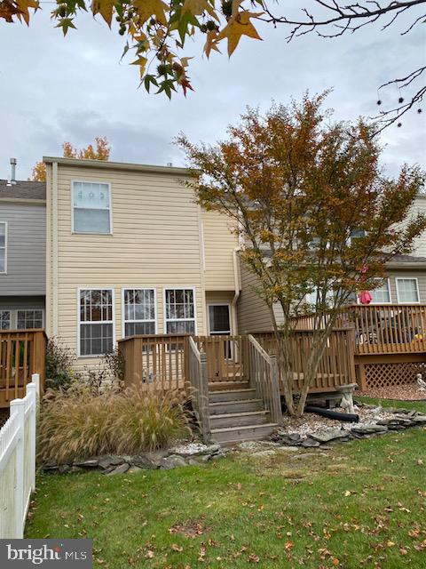 106 Madison Ct