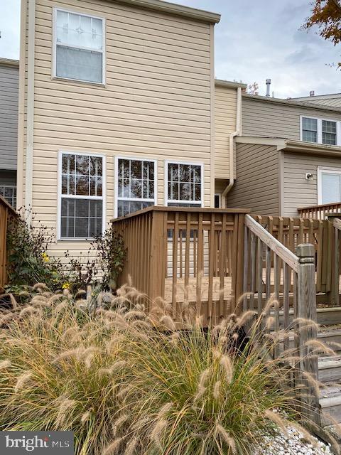 106 Madison Ct