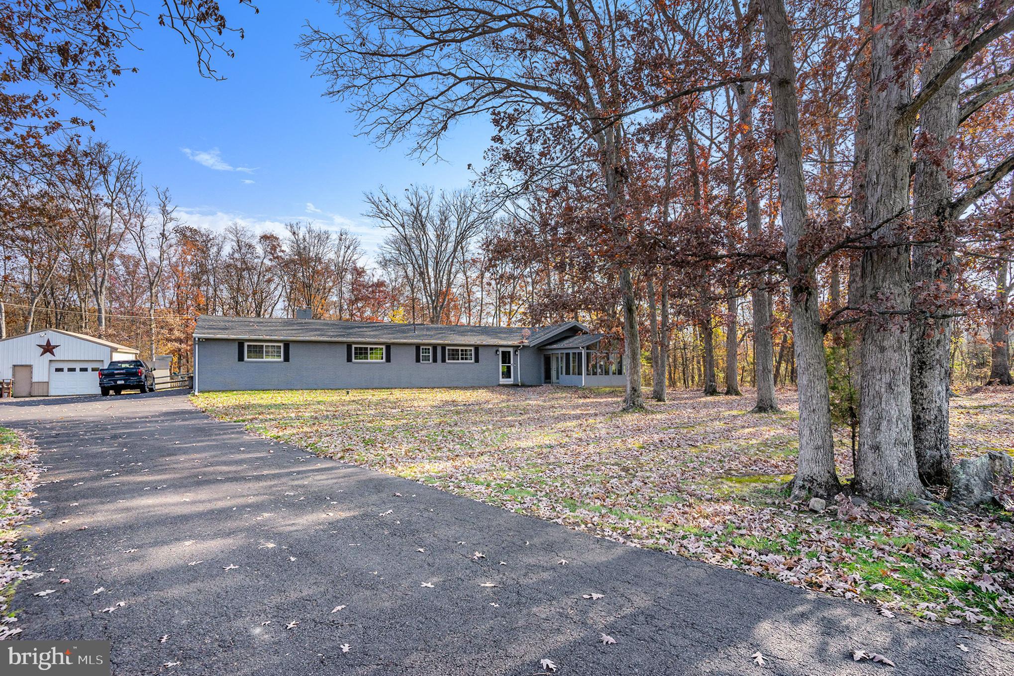 561 Scott Rd