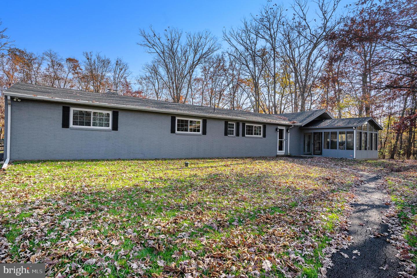 561 Scott Rd