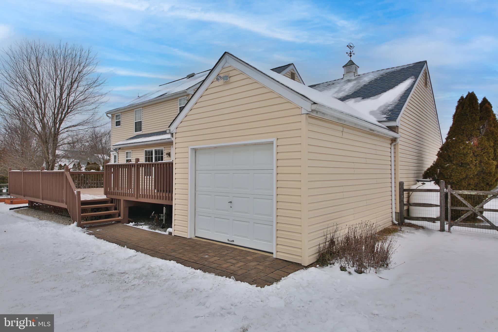 5220 Geddes Way
