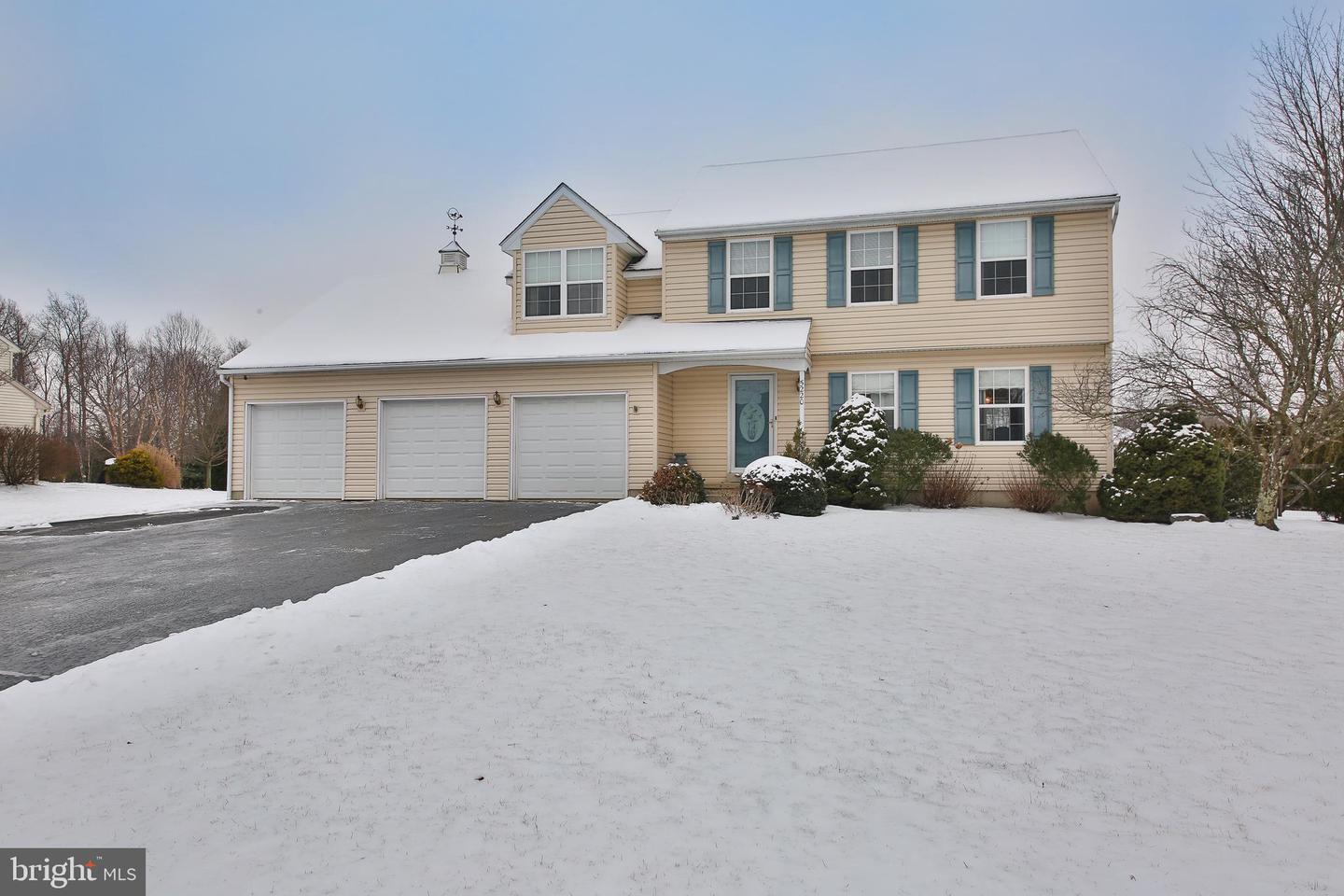 5220 Geddes Way